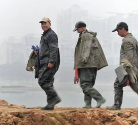 返鄉開面條坊是等頭發蒼白還是趁年輕？面條機需要幾個人操作？